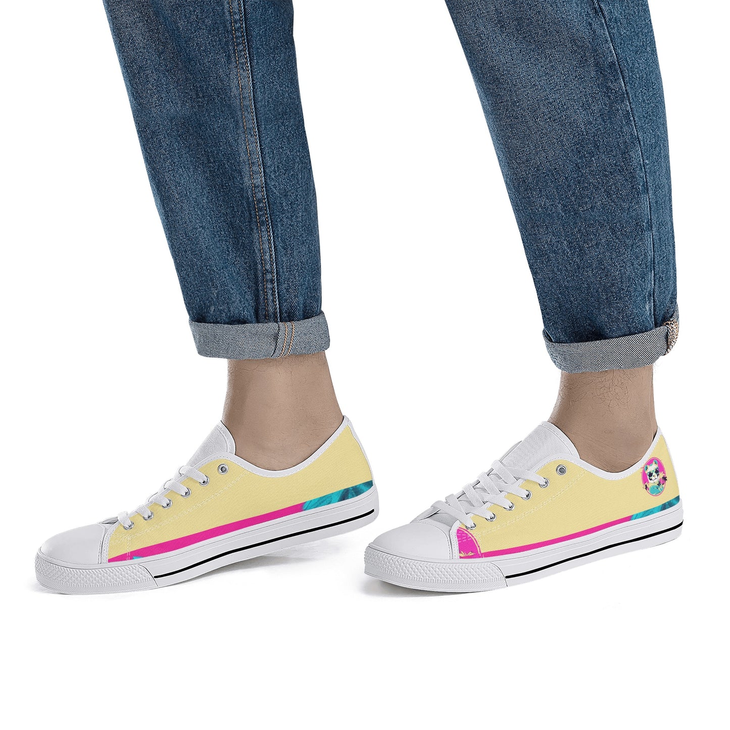 'Tan Panda Pull ups' Men's Low Top Canvas Shoes
